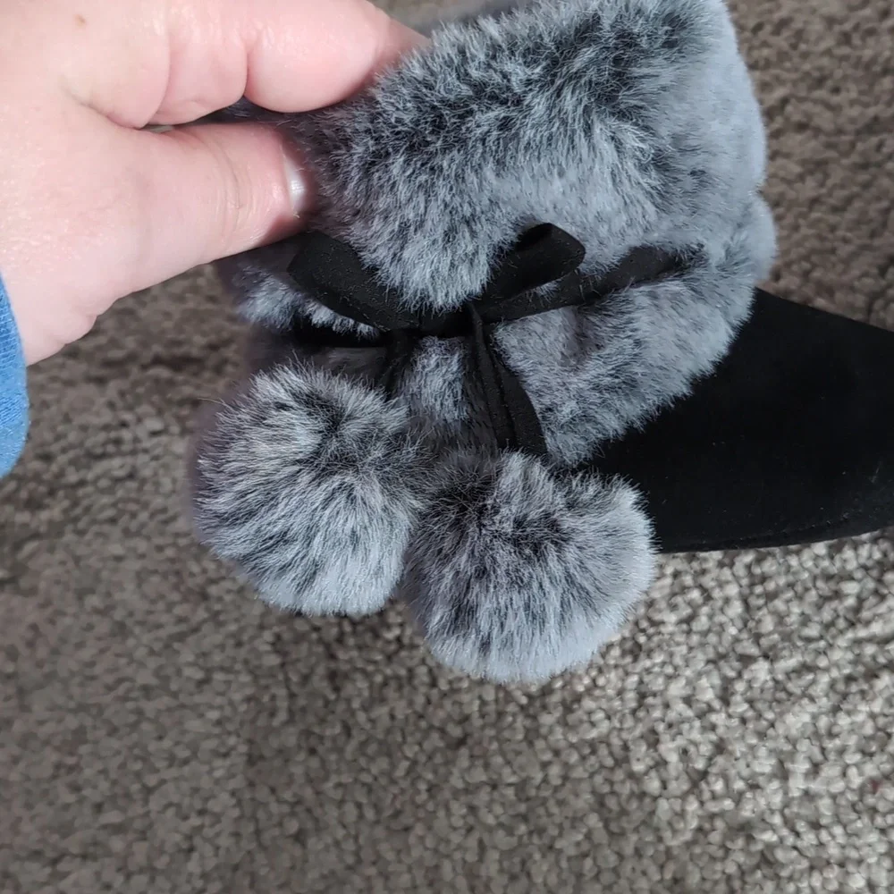 Cozy Black and Gray Fur Baby Booties